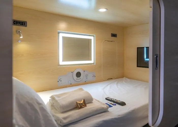 Hostelit, Capsule * Santa Cruz de la Palma (Isla de la Palma)